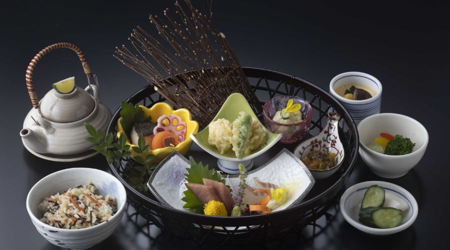 お食事